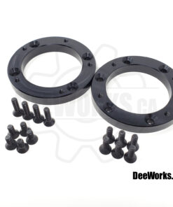 Grant 5 hole 72mm to 6 hole 70mm steering adapter by DeeWorks